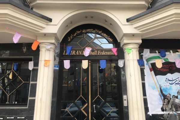 فعالیتهای اقتصادی غیر قانونی فدراسیون فوتبال متوقف میشود درودگر درخواست کردیم در چارچوب اساسنامه فعالیت کنیم