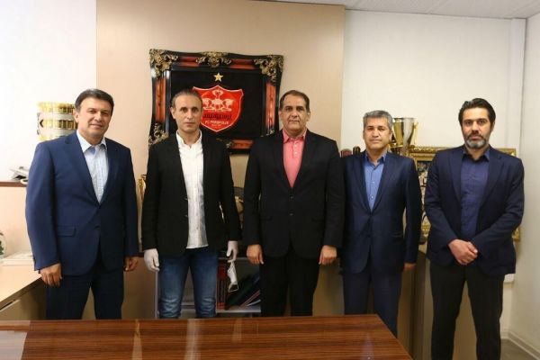  شکاف بزرگ در هیات مدیره پرسپولیس  مدیرعامل از خارج می آید
