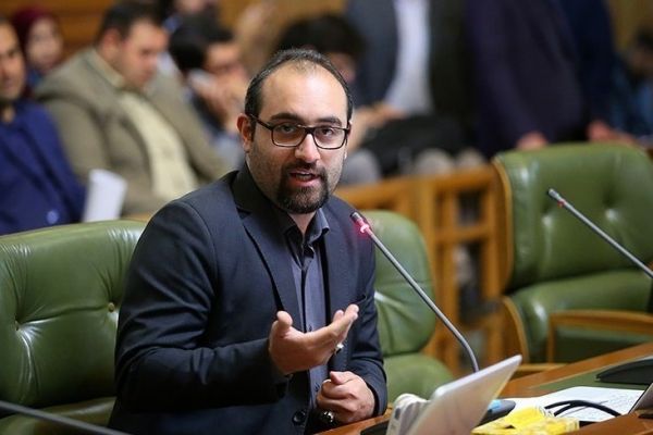 انتقاد هواداران استقلال از عضو هیات مدیره و معاون باشگاه؛ چرا کسی فکر تیم نیست