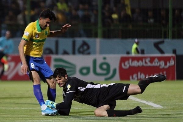  مومنی  امیدوارم برگزاری لیگ، سلامتی بازیکنان را به خطر نیندازد