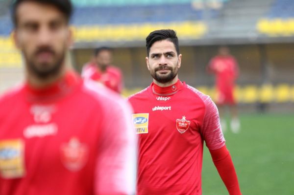 کمال کامیابینیا از آب گلآلود ماهی میگیرند پرسپولیس را قهرمان معرفی کنند