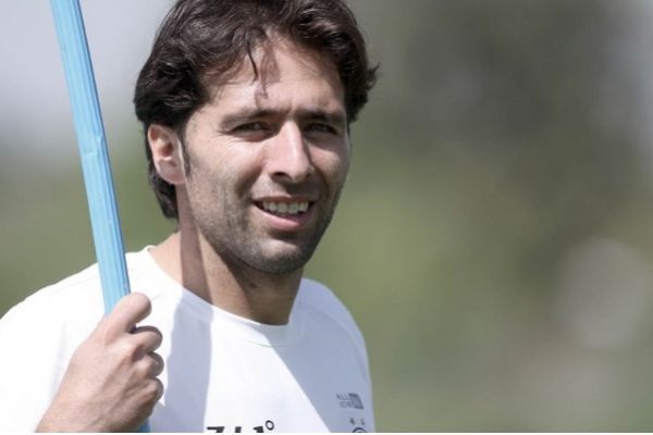 انصاری چوب مربی بدنساز را خوردیم و تمرینات دوومیدانی انجام دادیم