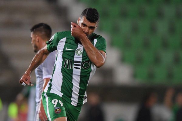  عکس روز   مهدی طارمی تست کرونا داد