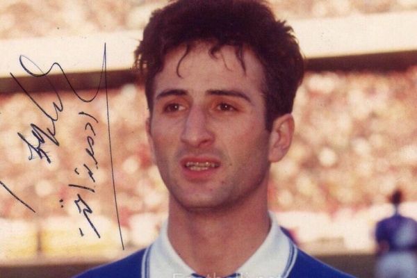  ماجرای اوج و فرود ادموند اختر در استقلال