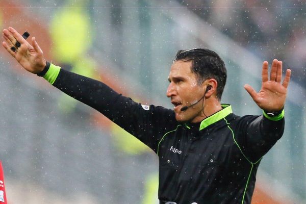 اعتراف داور معروف گل استقلال را به اشتباه مردود اعلام کردم