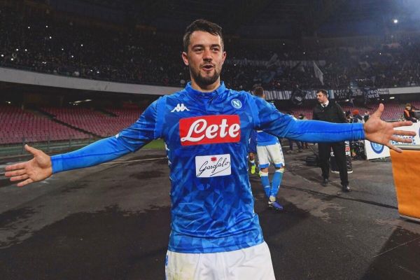 امین یونس فوتبالیستها کاری جز تمیز کردن کفشهایشان بلد نیستند