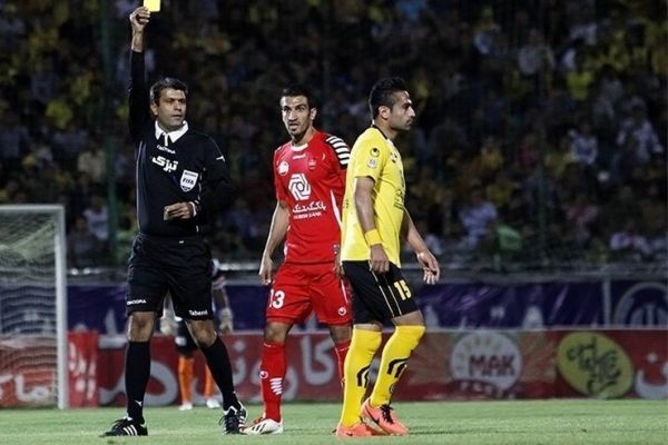 قهرمانی بعد از آن هفته داوریها به سمت پرسپولیس چرخید