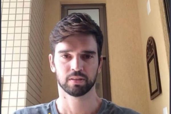  باشگاه استقلال  به زودی با پادوانی قرارداد دائمی می‌بندیم