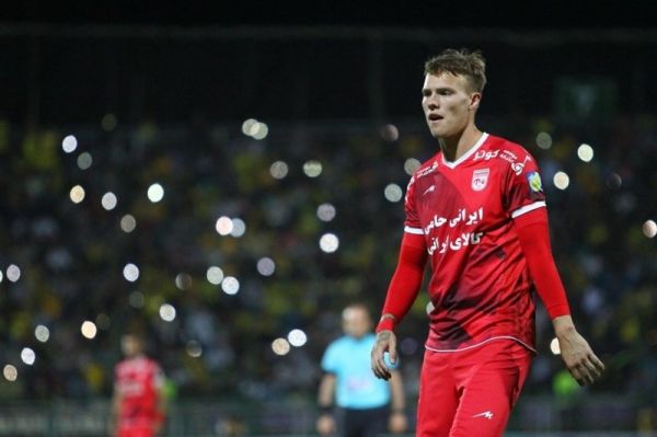 اصل رای اروین به باشگاه تراکتور رسید تبریزیها به دنبال توافق با مهاجم اسکاتلندی