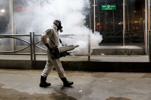 سازمان جهانی بهداشت ضدعفونی کردن محیط تاثیری در نابودی کرونا ندارد و برای سلامتی افراد زیانبار است