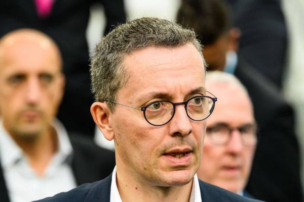  هواداران خشمگین مارسی، مدیر تیمشان را به مرگ تهدید کردند