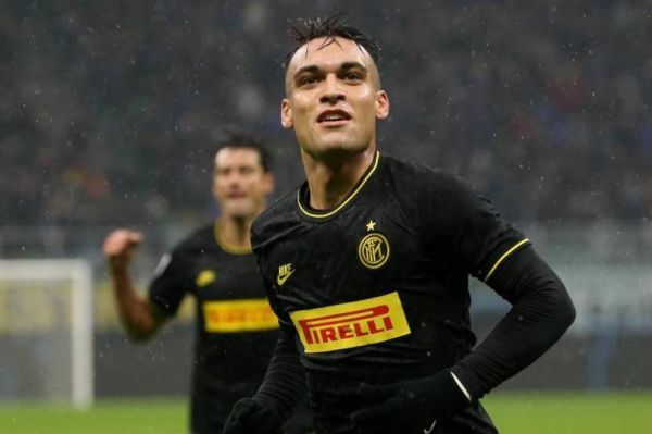  لوئيس سوارز به لوتارو مارتینز  در اینترمیلان بمان