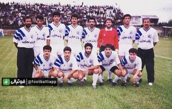 نوستالژی تيم بانك تجارت در سال ١٣٧١، ايستاده ازراست بابك خرم، عبدالوهاب اسلامى، محمدعلى يحيوى، محمداحمدزاده، فرهاد تجسسى، على دايى، بيژن طاهرى، عباس موسيوند، نشسته ازراست اميدعرض پيما، افشين پيروانى، محمدنورى، خسرو پارسا ، محمدژاله مستقيم