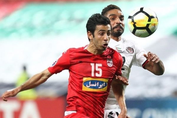 پهلوان توشاک بازیکنان را باهم اشتباه میگرفت؛ لیکنز هم انگار برای تفریح آمده بود