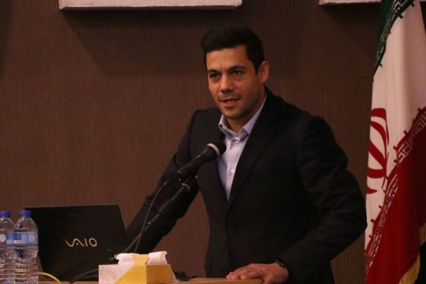 شکوری برخی با رانت فدراسیون فوتبال به دنبال پناهندگی هستند