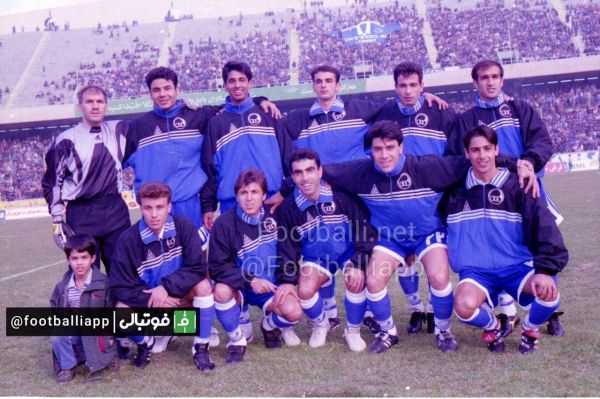  استقلال نايب  قهرمان هشتمين   دوره جام آزادگان  درفصل ٧٨-١٣٧٧ به مربيگرى  ناصرحجازى ٢٦ بازى  و جوادزرينچه  ٤ بازى