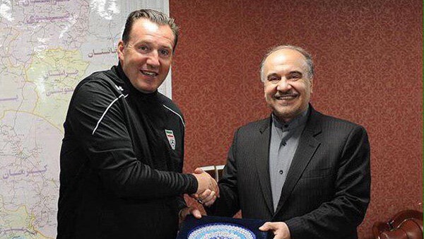 مسعود سلطانیفر مسئولیت قرارداد ویلموتس با فدراسیون است بند سه ماه را توصیه کردم