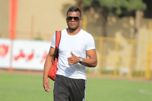 خبیری فیفا طلب نیلسون را از محل درآمدهای پرسپولیس پرداخت میکند