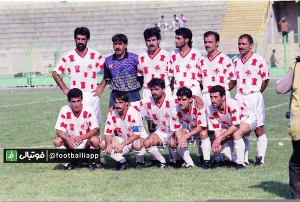  پورا مدل ٧١ با چهره هاى سرشناسى مانند  رحيم يوسفى، هاشم سلطانى، وحيدقليچ، مرتضى فنونى زاده، اميرهاشمى مقدم ، يحيى گل محمدى و