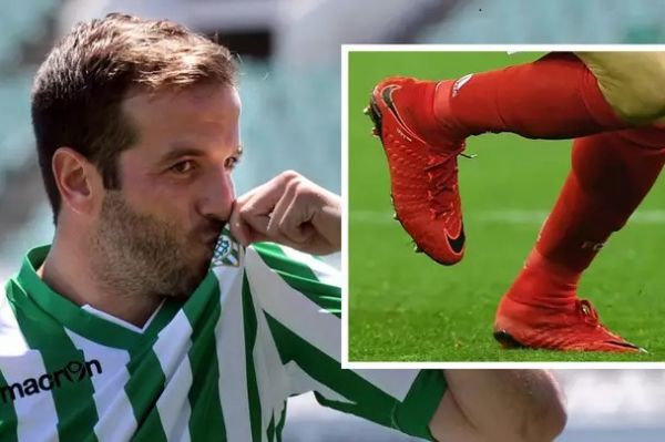 بازخوانی یک واقعه؛ قراردادی به ارزش رنگ کفش ورزشی