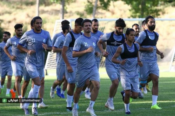 استقلالیها همچنان پشت وانت آقا مدد عکس