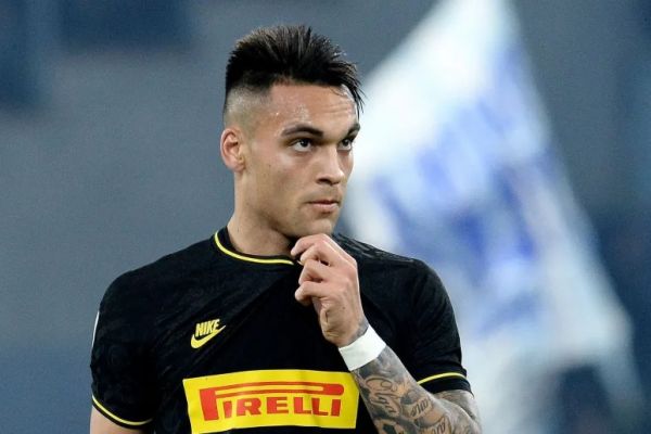  اسکای اسپرت  عملیات بارسلونا - مارتینز در آستانه لغو قرار دارد