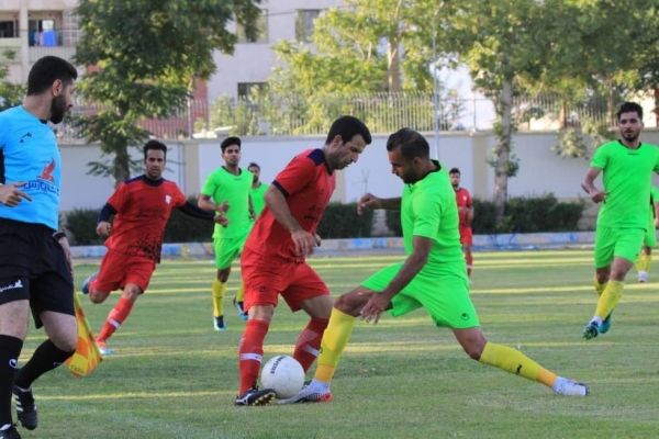 تیمی که ۱۲ بازیکن کرونایی داشت بازی دوستانه کرد