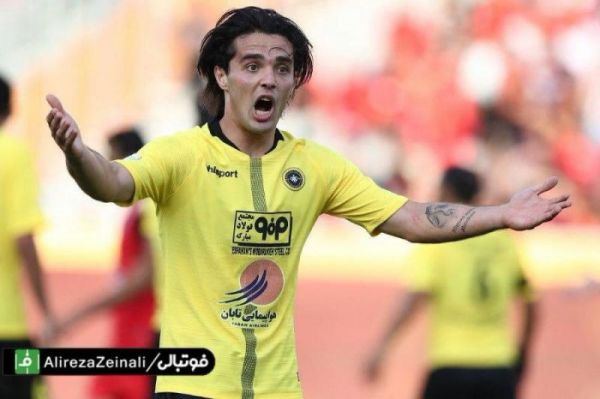  مذاکره سپاهانی‌ها با شارلوا برای جذب نورافکن