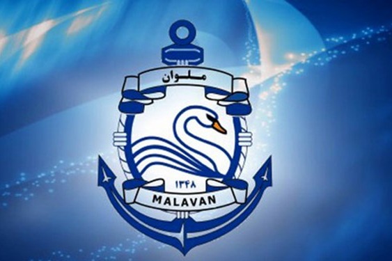 نورافکنهای ورزشگاه تختی انزلی درست شد