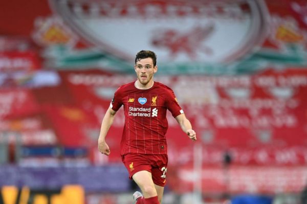  توییت رابرتسون باز هم وایرال شد؛ وقتی دنبال پول و کار بود