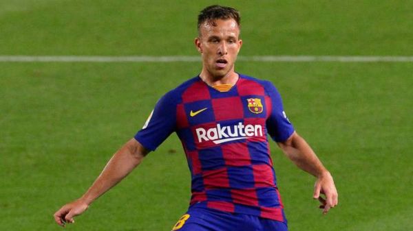  واکنش تند مادر آرتور به انتقادهای سرمربی بارسلونا