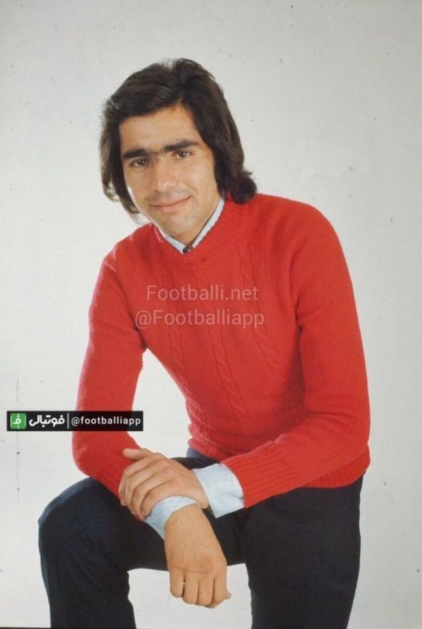  عکسی نایاب از جواد قراب هافبک سابق تاج در دهه چهل و پنجاه در قاب جوانى