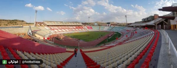  تصویری از ورزشگاه یادگار امام تبریز پیش از آغاز دیدار تراکتور و نساجی