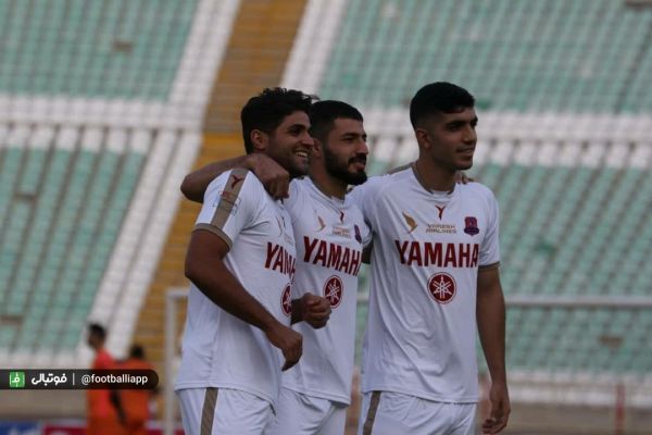 تراکتور صفر - نساجی یک نساجی، لاستیک های تراکتور را پنبه کرد