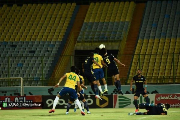 حواشی صنعتنفت آبادان - پارسجنوبی تقلید بازیکن نفت از هافبک اینتر