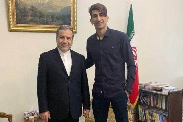  بیرانوند از عراقچی کمک خواست