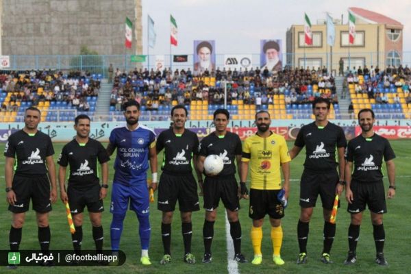  سپاهان 2 - گل گهر صفر  رده دوم و ده امتیاز تا صدر