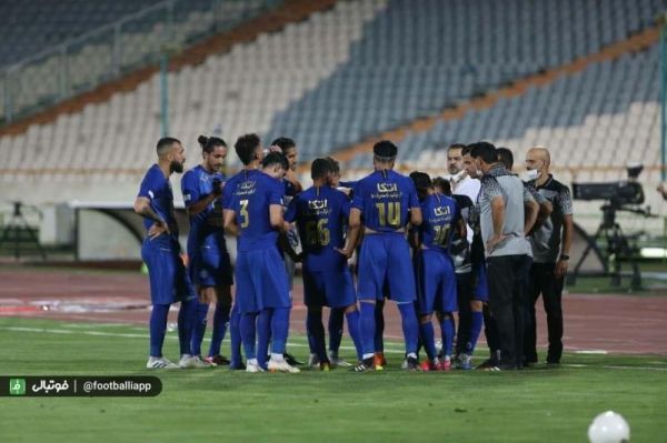 تعقیب لشگر مغموم بعد از بازی سایپا در اردوی استقلال چه گذشت عکس