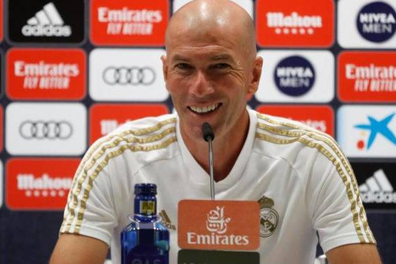 زیدان هنوز قهرمان هیچ جامی نشدهایم اشرف حکیمی بازیکن ما است