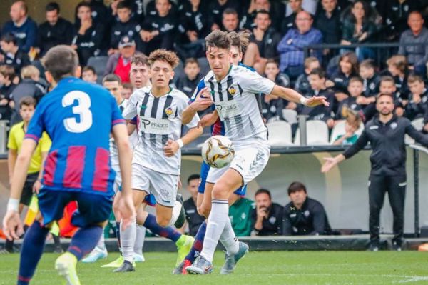 مهاجم 16 ساله کاستیون به آکادمی رئال مادرید پیوست