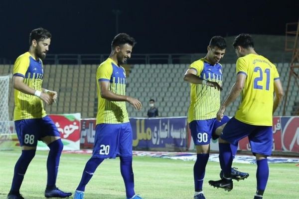 لیگ برتر فوتبال برتری یک نیمهای نفت مسجدسلیمان مقابل ماشینسازی