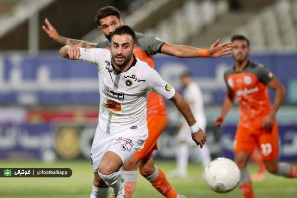 لیگ برتر فوتبال تساوی یک نیمهای سایپا و سپاهان