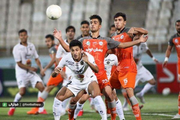  سایپا صفر - سپاهان صفر   سپاهان از کورس قهرمانی جاماند  ساپیا کلا متوقف می کند