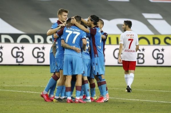 سوپرلیگ ترکیه ترابزوناسپور از صدر جدول دورتر شد