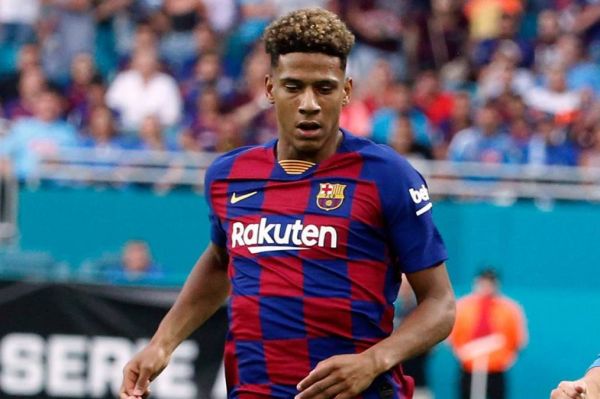  مارسی شرایط جذب مدافع میانی بارسلونا را دنبال می کند