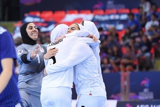  شهرزاد مظفر  پاداش فوتسال حکم پول خرد را برای فدراسیون دارد مسئولان استخوان لای زخم ورزشکار نگذارند