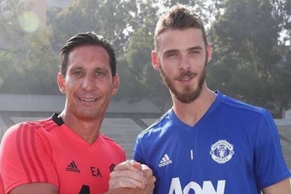 مربی دروازهبانهای منچستر از یونایتد رفتم چون دوست نداشتم مربی دخیا باشم