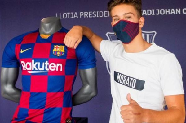  پدیده 16 ساله رایو وایکانو به بارسلونا پیوست