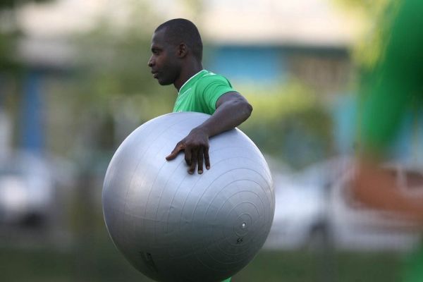 اکبرپور دیاباته با شرایط آرمانی فاصله دارد