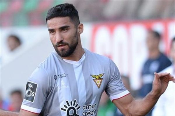  بازی مهرداد محمدی برابر بنفیکا در هاله‌ای از ابهام